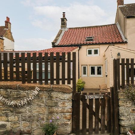 Stonewall Whitby Exterior foto